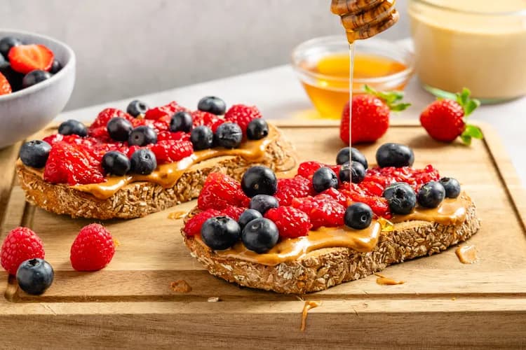 Classic PB & Berry Toast